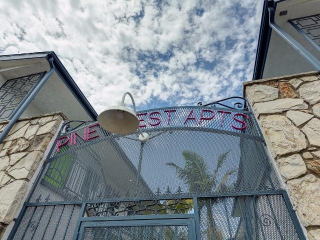 Apartment for rent in Long Beach, California