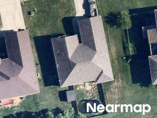 House for sale in Henryville House for sale in Henryville