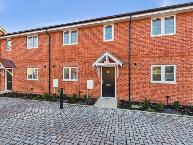 Apartment for sale in Walton, Eastbridge
