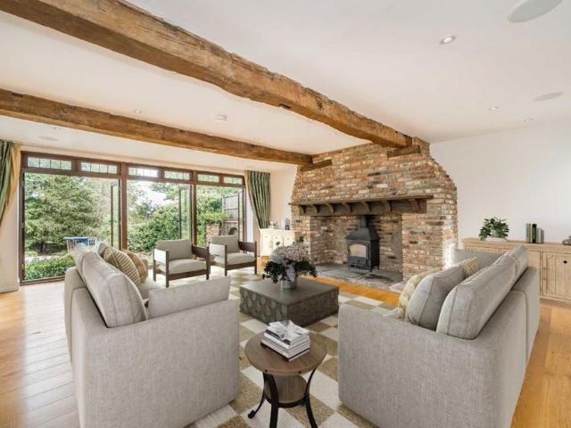 House for rent in London Borough of Barnet, Greater London
