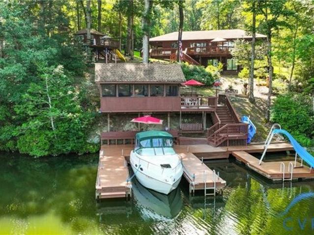 House for sale in Mineral