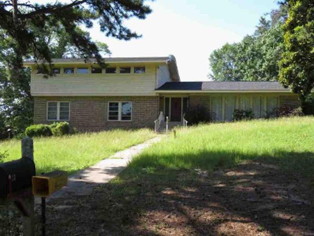 House for sale in Lakewood Estates, Texarkana