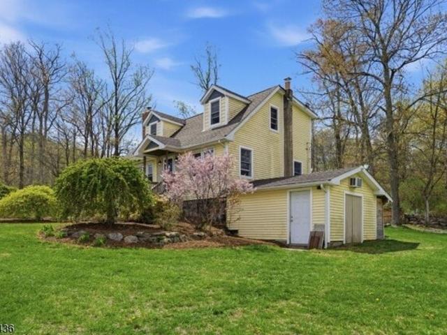 House for sale in Mahwah, New Jersey