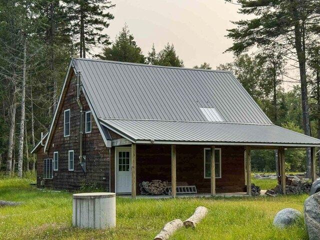 House for sale in Maine