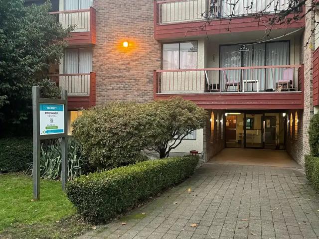 Apartment for rent in Vancouver, British Columbia