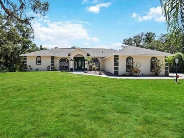 House for sale in Osprey