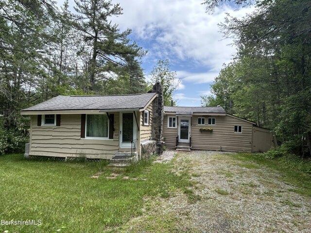House for sale in Otis