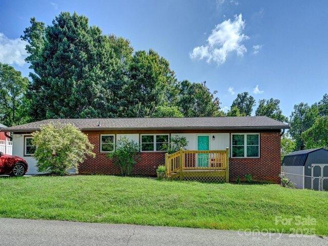 House for sale in Mars Hill