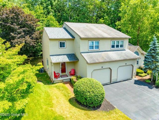 House for sale in Saratoga Springs