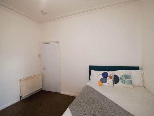Room for rent in Cricklewood, Greater London