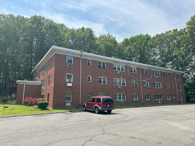 Condo for sale in Hamden