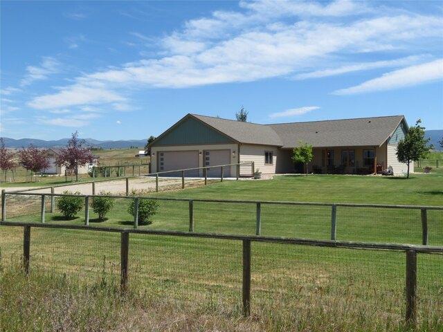 House for sale in Stevensville