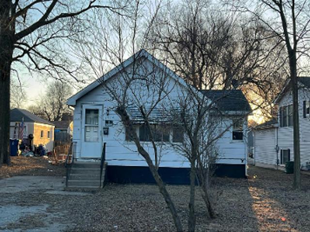 House for sale in Ottawa, Illinois