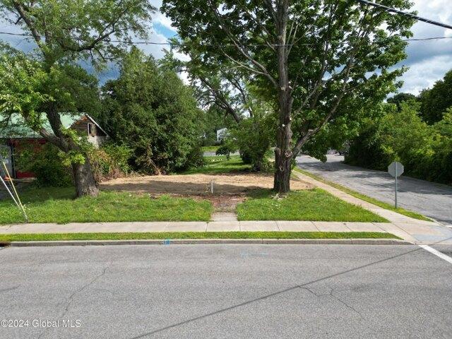 Land for sale in Corinth