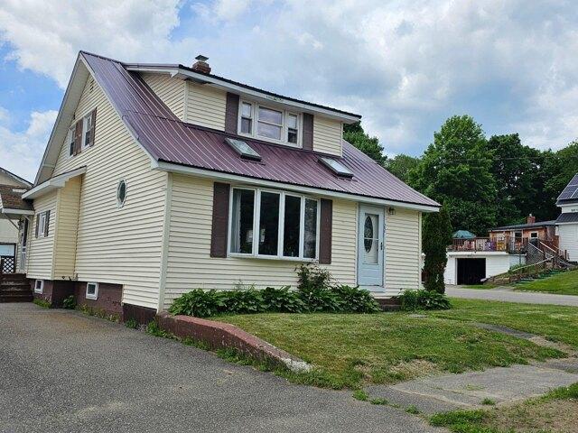 House for sale in East Millinocket, Maine