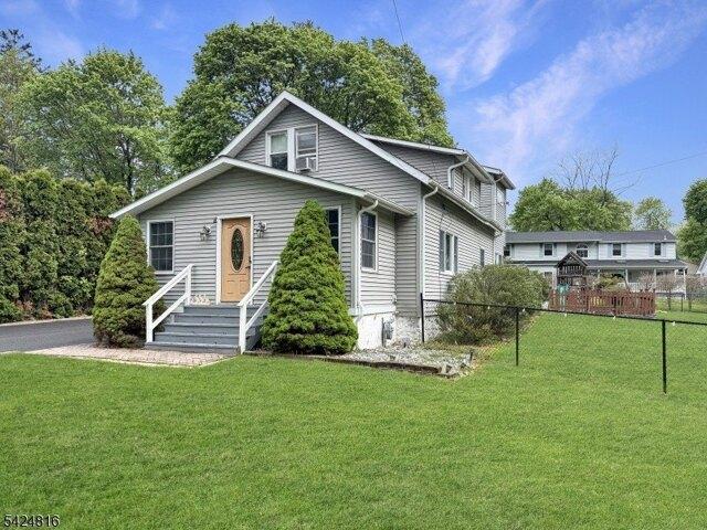 House for sale in Outlook Park, Mount Olive