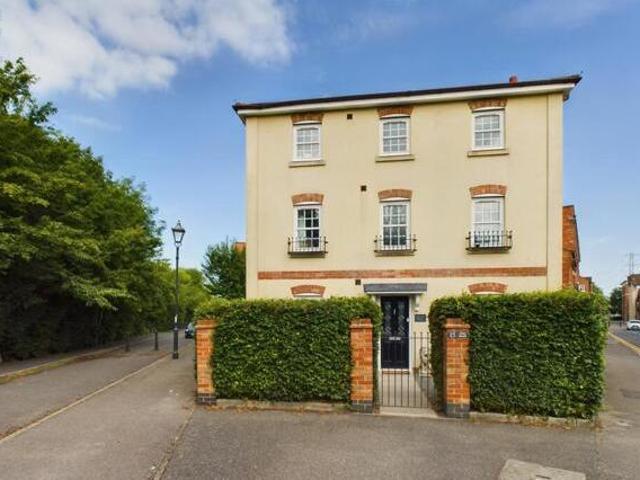 House for sale in Aylesbury