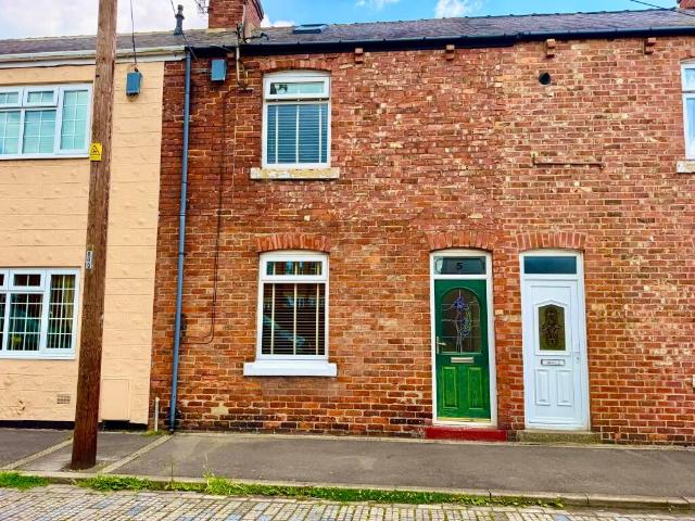 House for rent in Esh