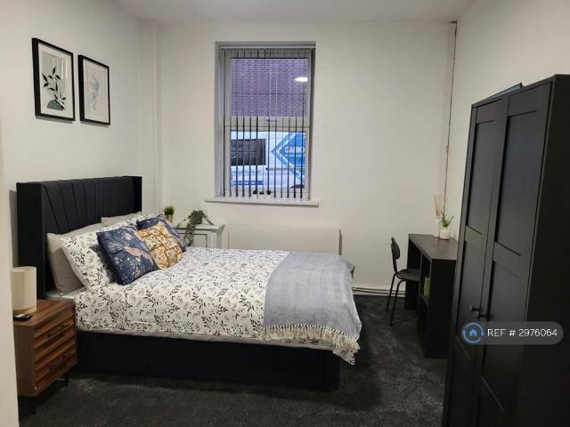 House for rent in Gigg, Bury