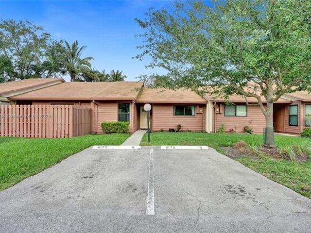 House for sale in Tamarac