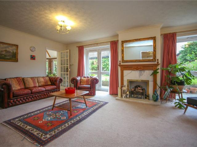 House for rent in Ewens Farm, Golden Valley