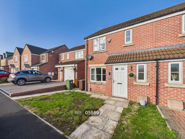 Apartment for rent in Micklefields, Wakefield