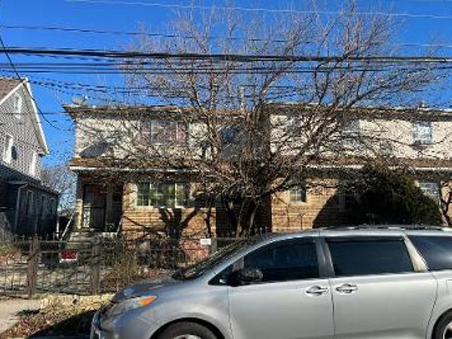 House for sale in Queens, Arverne