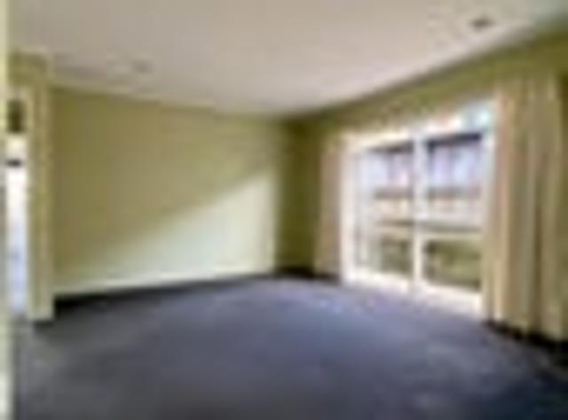 Apartment for rent in Paremoremo, Oroua County