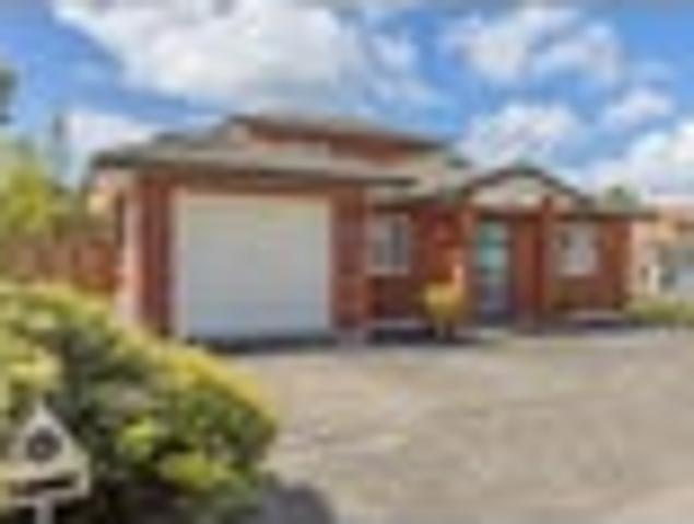 House for rent in Paremoremo, Oroua County