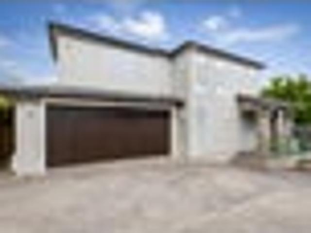 House for rent in Paremoremo