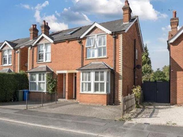 House for sale in Crowthorne