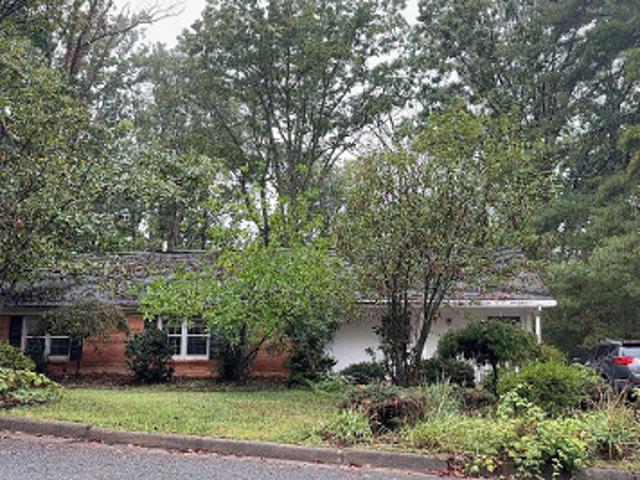House for sale in Pinehurst, Staunton