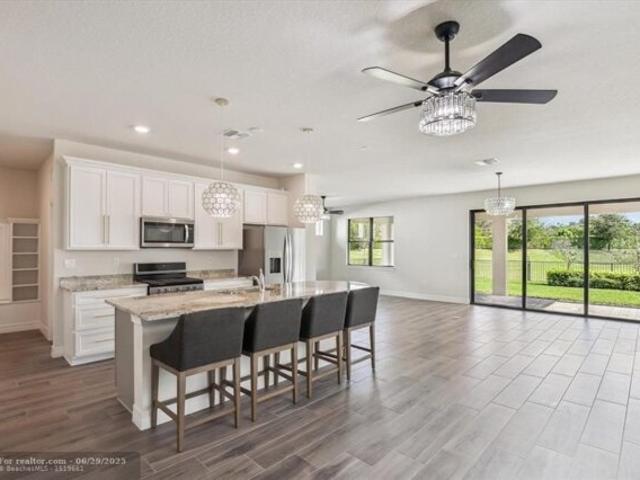 House for sale in Oakland Park House for sale in Oakland Park