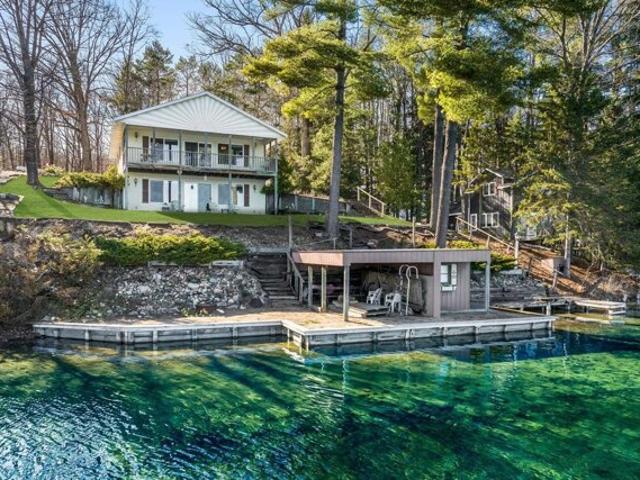 House for sale in Traverse City