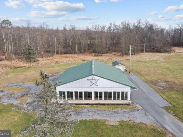 House for sale in Lewisberry