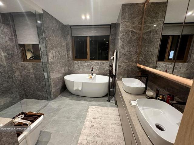 Condominium for sale in Ulu Pandan