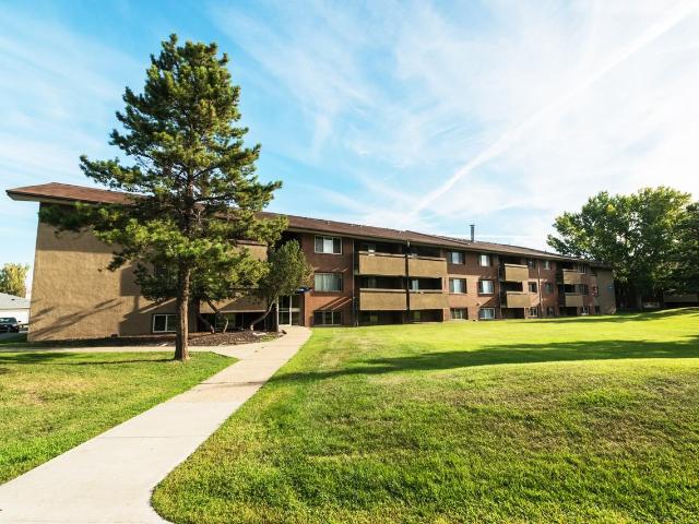 Apartment for rent in Wedgewood, Alberta