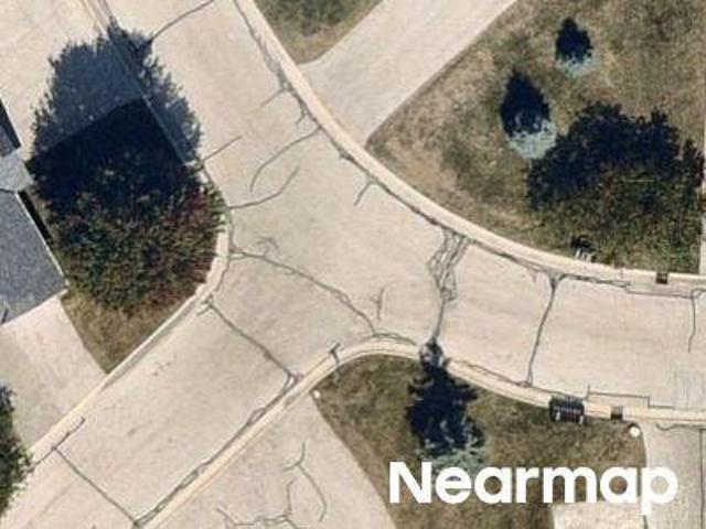 Property for sale in Pewaukee, Wisconsin