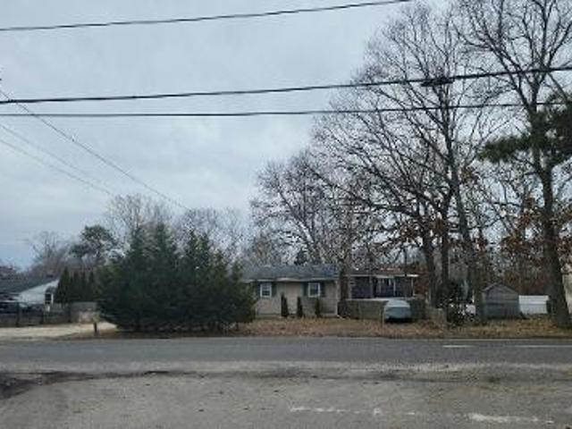 Land for sale in Mastic Beach