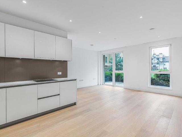 Apartment for rent in London Borough of Richmond upon Thames, Greater London
