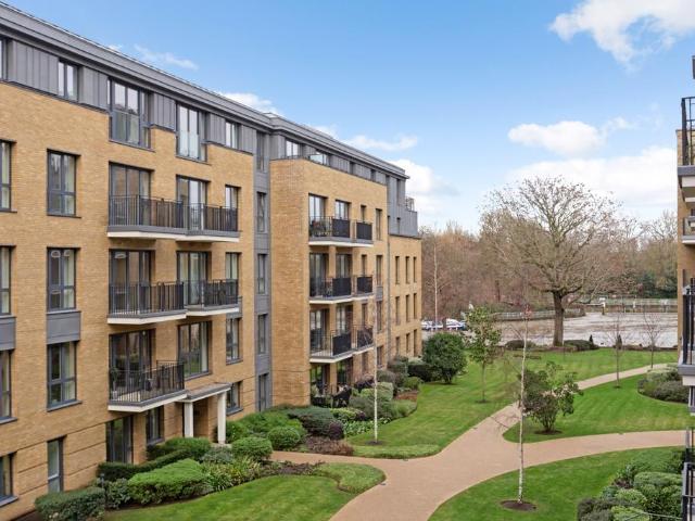 Apartment for rent in London Borough of Richmond upon Thames, Greater London