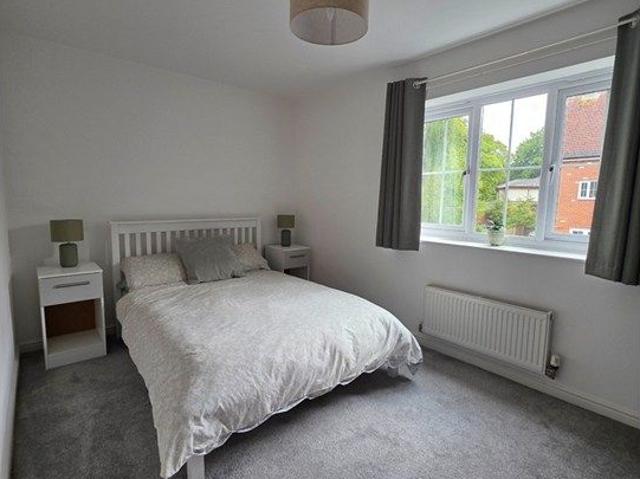 Room for rent in Roby Mill, Lancashire