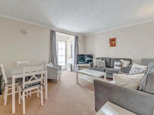 Apartment for rent in Lyde Green, Kingswood