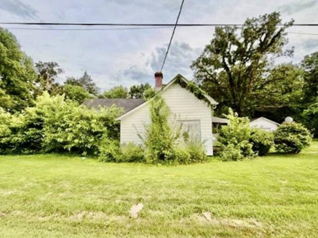 House for sale in Lawrenceville, Illinois