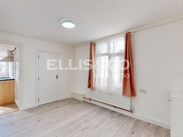 House for rent in London Borough of Hillingdon, Greater London