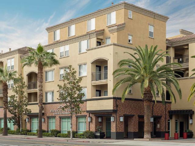 Townhouse for rent in Fullerton, California