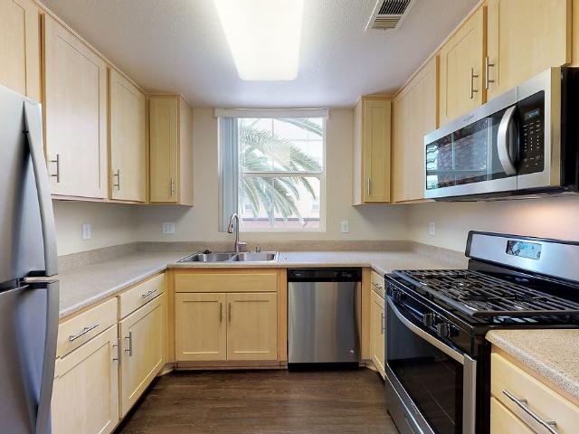 Apartment for rent in Fullerton, California