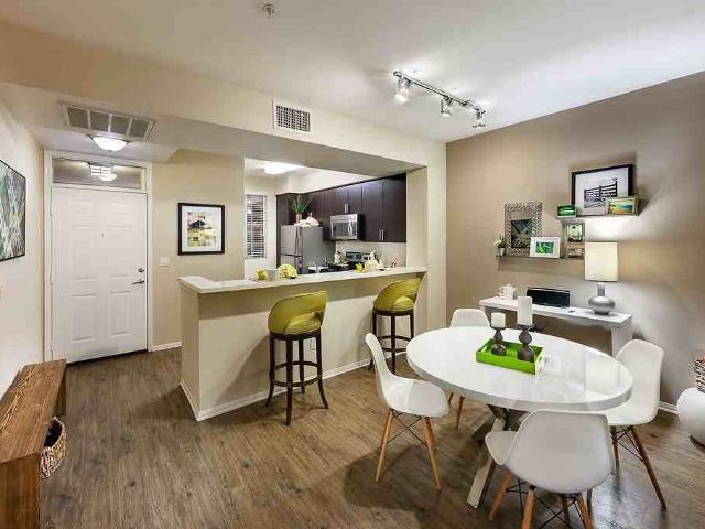 Apartment for rent in Santa Ana, California