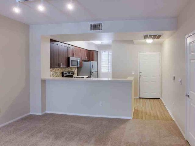 Apartment for rent in Santa Ana, California