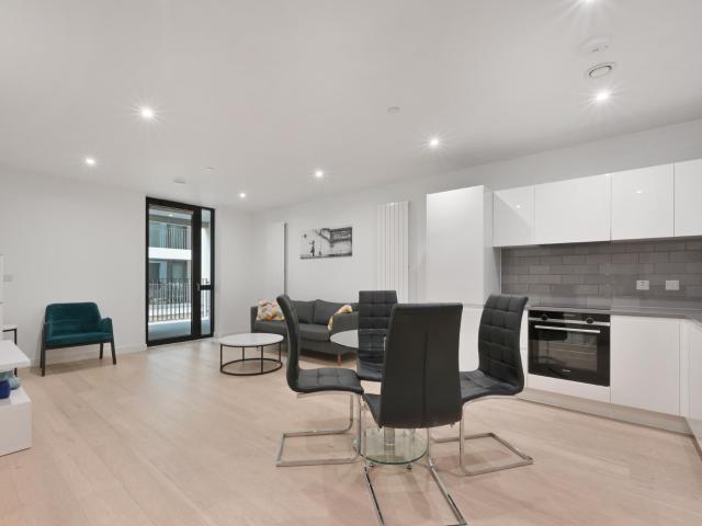 Apartment for rent in Silvertown, Greater London